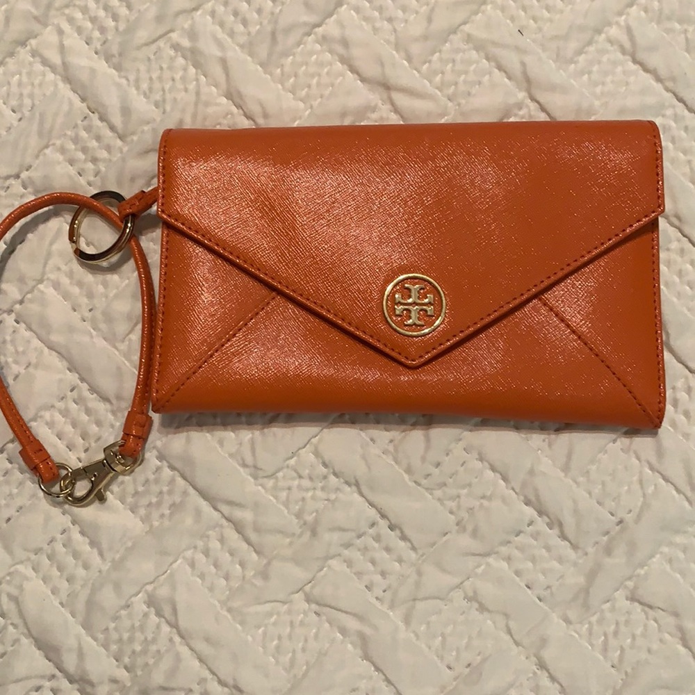 Tory Burch Oversized wristlet